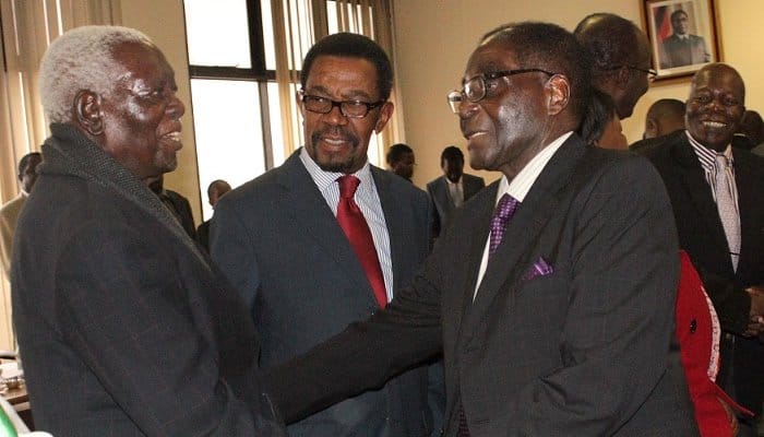 Mugabe’s fierce critics ‘Msipa-Mbudzi’ die hours apart at same Harare clinic