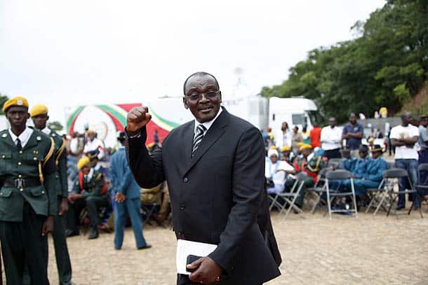 Mugabe begs Kembo Mohadi not to arrest Jonathan Moyo