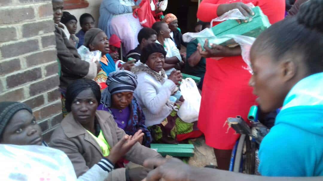 MDC donates groceries to women..Pictures