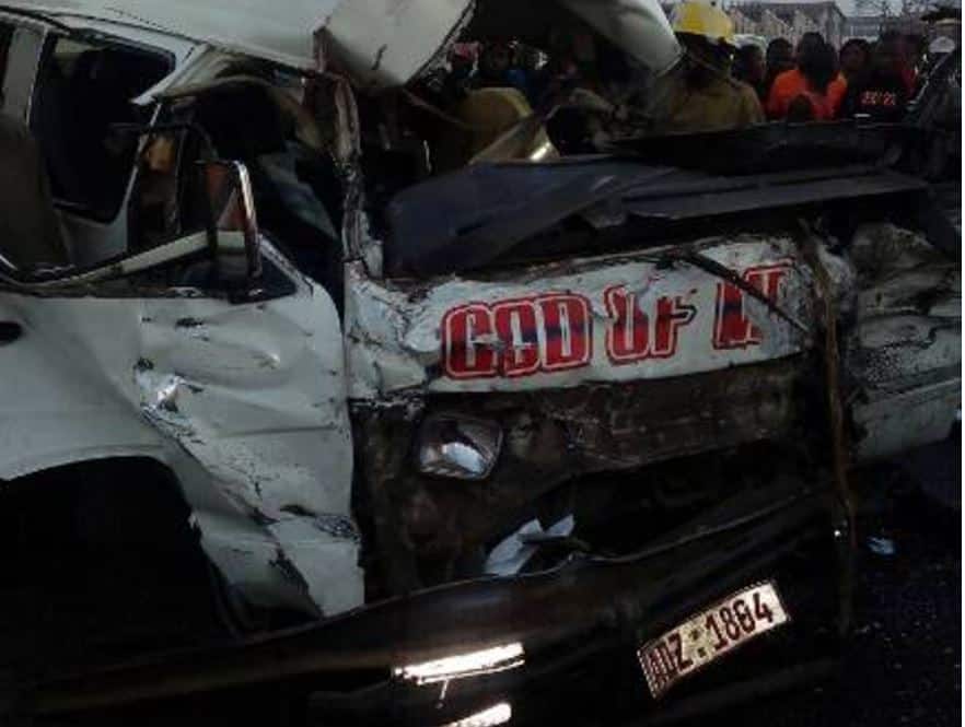 Mbare kombi accident kills 4