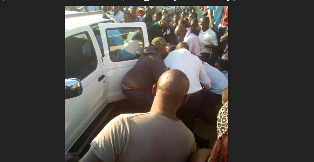 BREAKING News: Tendai Biti arrested at Zambia border..Latest Pictures