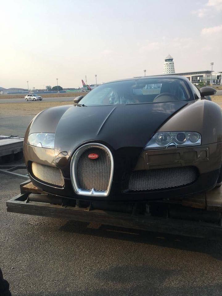 HARARE:  Second Bugatti Veyron lands in Zimbabwe’s capital..pictures