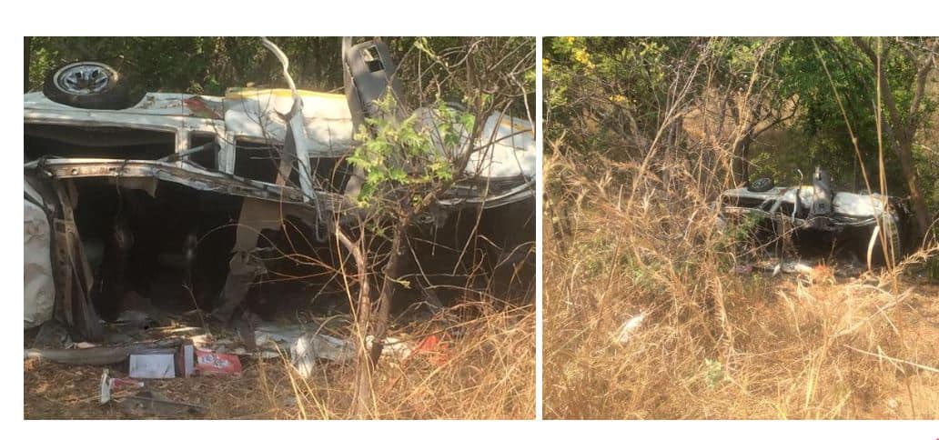 5 passengers killed on the spot when speeding kombi overturns on highway