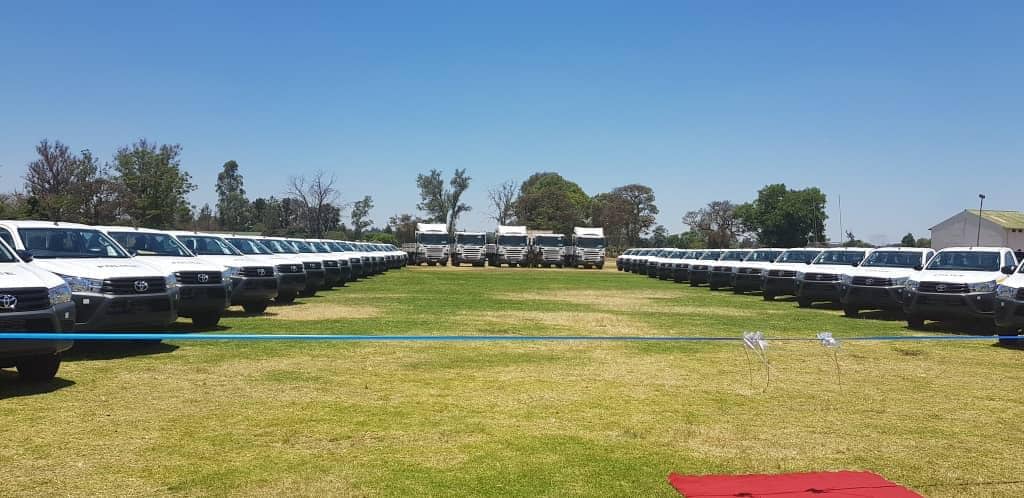 Mnangagwa desperately seeking to mend relations with police, commissions fleet of cars