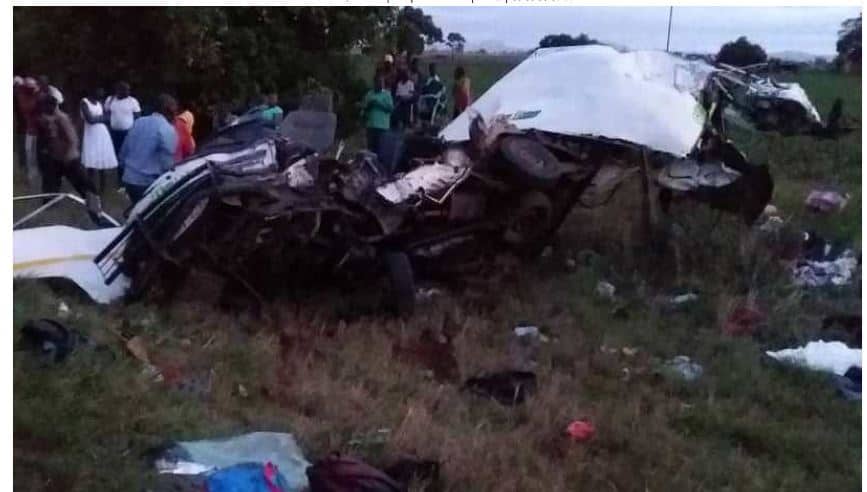 11 people in head on kombi accident along Harare-Nyamapanda road in Murewa