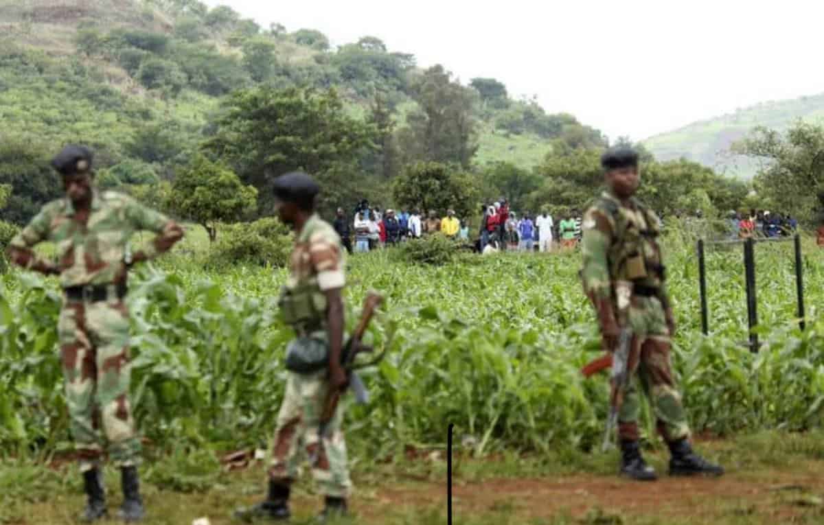 Zim Soldiers Killed By Gold Panners In Bindura