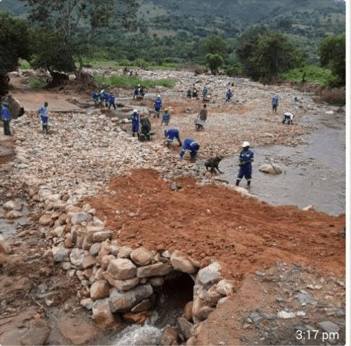 PICS: Gvt Constructing Shabby Bridges In Chimanimani