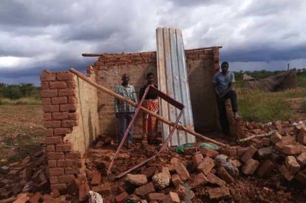 Hailstorm Hits Hurugwe,Displaces 23 Families, Kills 1