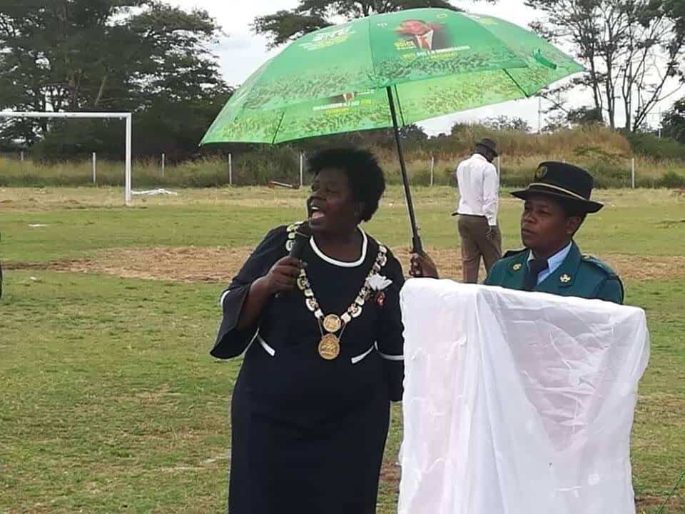 PICTURE: MDC Kwekwe Mayor Angeline Kasipo with Zanu PF-ED umbrella