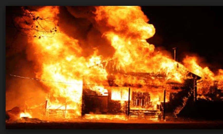 Shurugwi man sets house on fire as children sleep inside