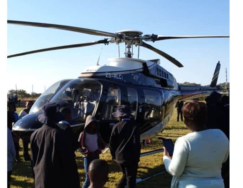 Masvingo tycoon visits children’ school in chatered helicopter..PICTURES