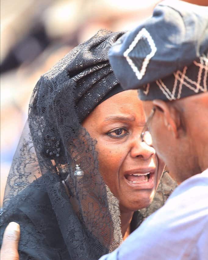 PICTURES: Grace crying to Obasanjo at Robert Mugabe funeral