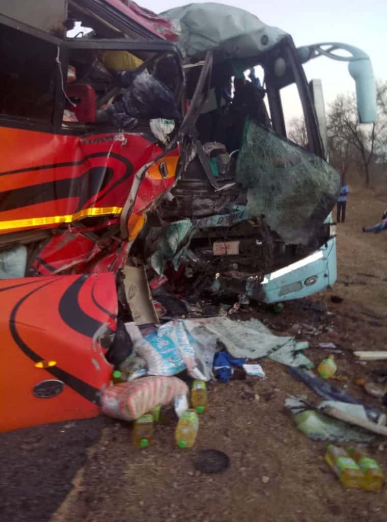 10 killed: Mandeep, Govasburg buses road accident on Kwekwe-Gweru…PICTURES