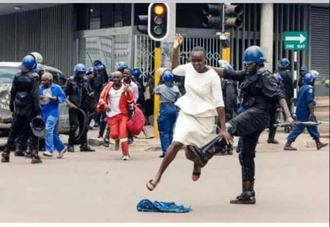 Ndawanahama Mutambisi: Policeman who broke Harare woman’s leg unmasked..PICTURES