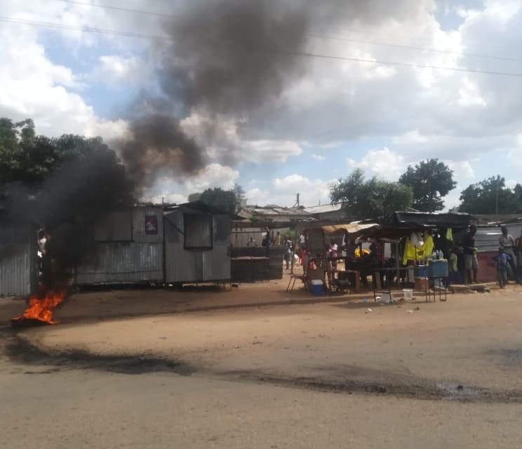 UPDATE: Chaos In Chitungwiza After Raid On Sikhala House… Reports Say Job Sikhala House Has Been Set Ablaze… PICTURES
