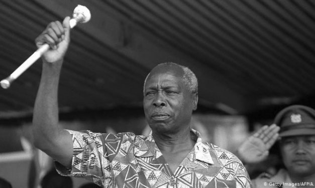 Daniel Arap Moi: Former Kenyan President dies at age 95