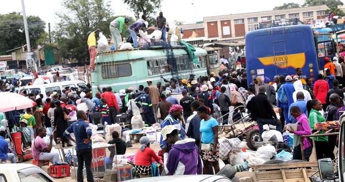 Panic buying and long lines as Zimbabwe enters lockdown phase