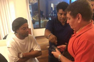 Ronaldinho caught with fake passport, arrested in Paraguay..PICTURES