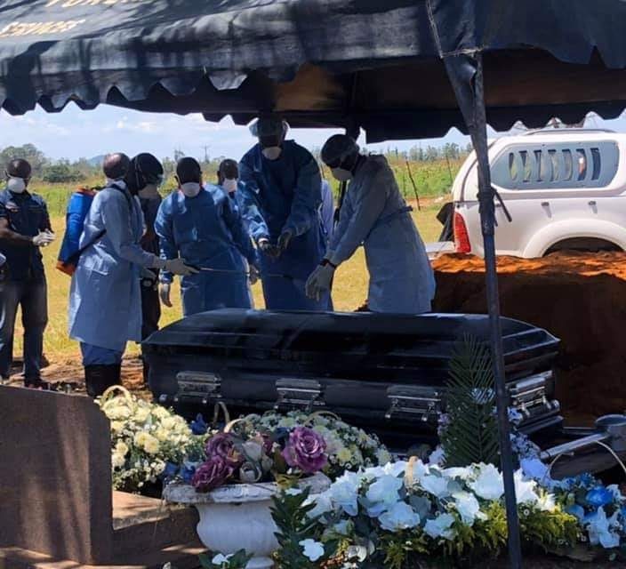Zororo Makamba buried today..He visited Mthuli Ncube, Mnangagwa offices..PICTURES