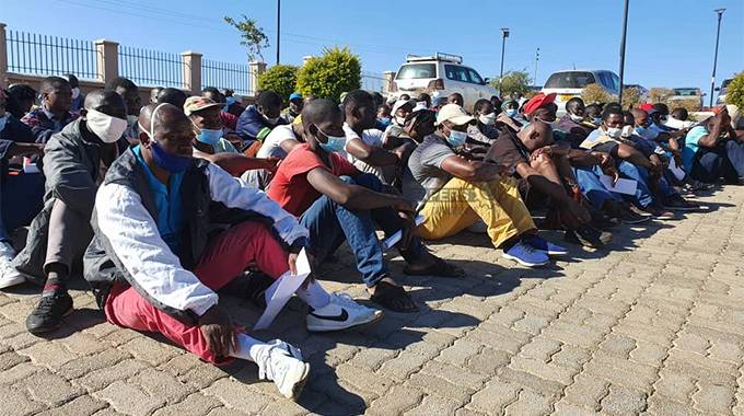 273 Zimbabweans Deported from South Africa