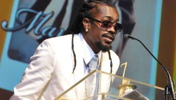 Beenie Man rallies Zimbabweans… Says ED Government living in fear
