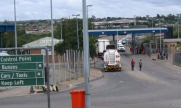 ‘Open Beitbridge Border Post or smuggling will continue’
