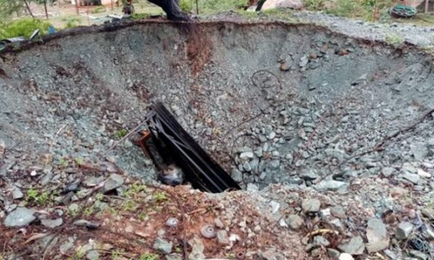 Five trapped underground after mine shaft collapse