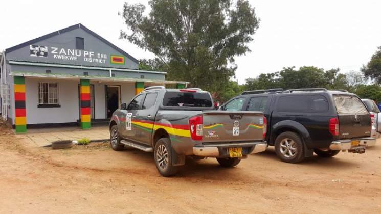 Boxers and Karatekas have seized Zanu PF Kwekwe District Headquarters