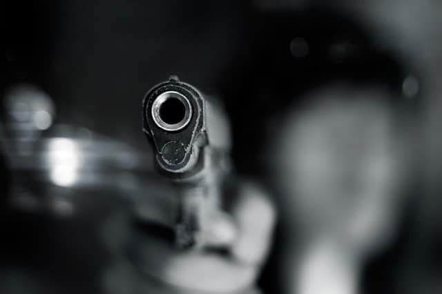 CIO boss threatens to shoot wife