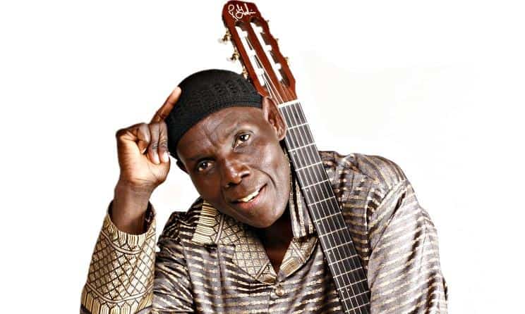 Oliver Mtukudzi honoured for his dedication in fighting human rights violations
