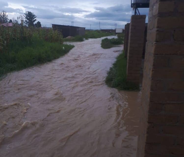 PICTURES…Floods hit Chitungwiza Unit O