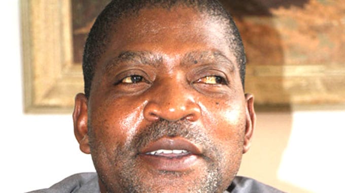 Mutare Town Clerk Joshua Maligwa dies