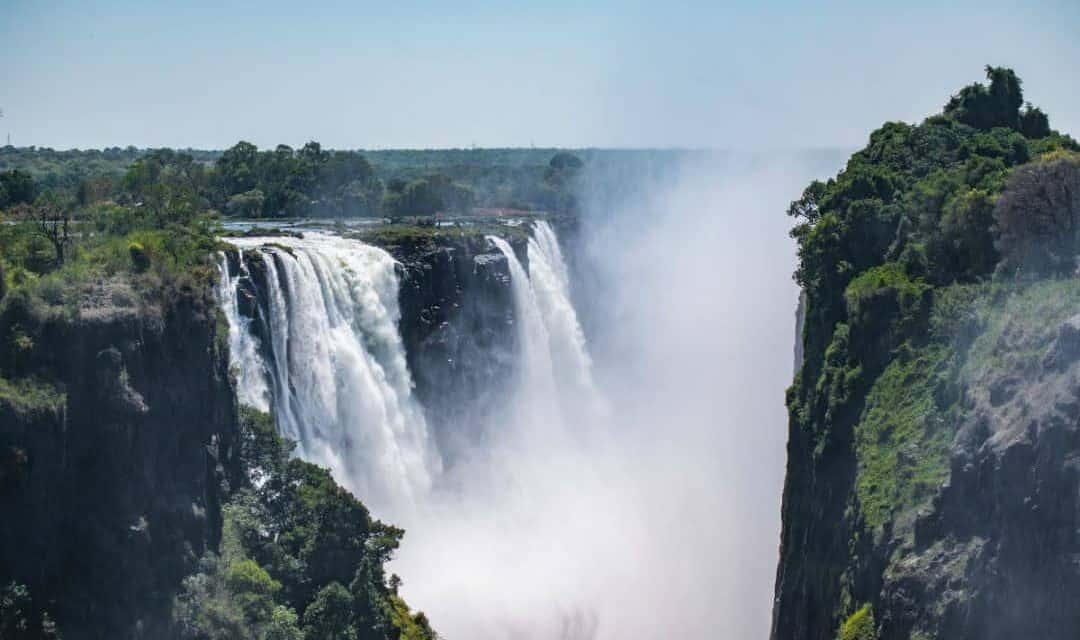 BREAKING: Tourist Falls Into The Gorge At Vic Falls On New Year’s Day, Disappears