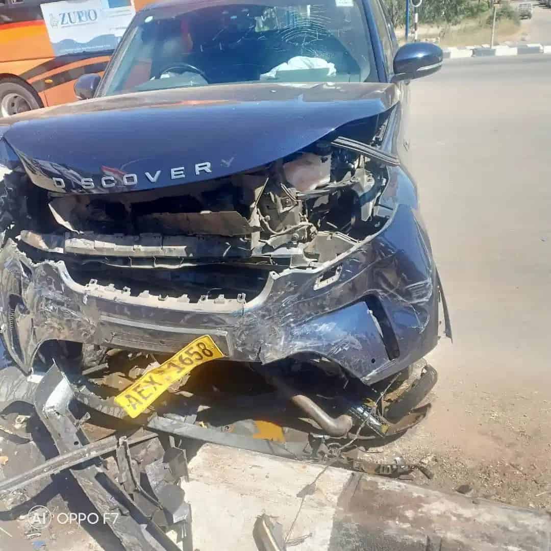 Chris Mutsvangwa in horror road accident, Cheats death
