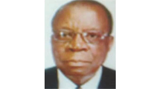 Zimbabwe’s first black Town Clerk Dr Michael Ndubiwa dies