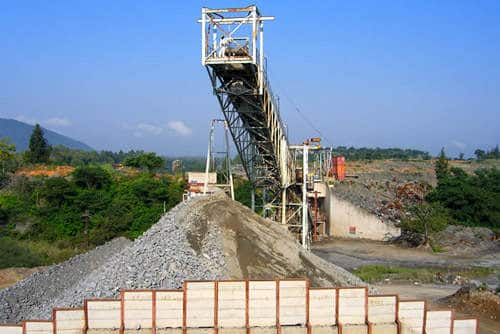 Mining main source of foreign currency for Zimbabwe, report