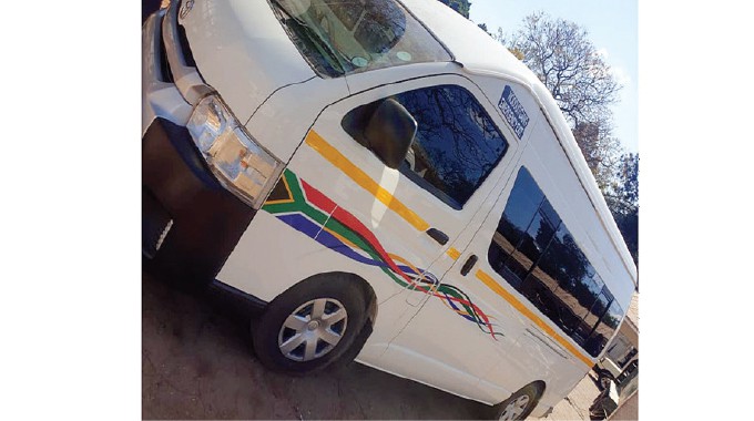 Stolen SA Toyota Quantum intercepted in Zimbabwe