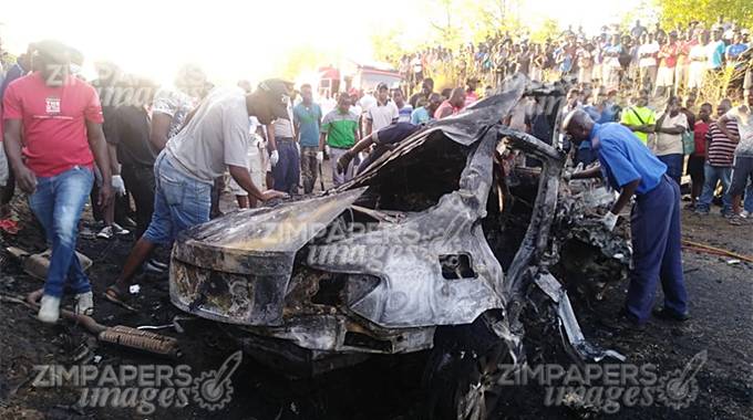 2 burnt beyond recognition in Wedza-Sadza road accident