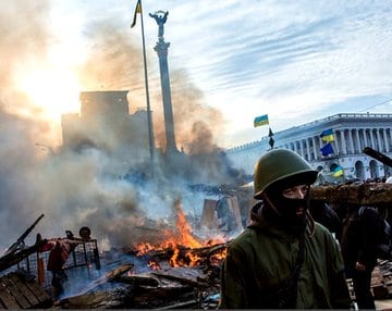 Russian forces close in on Ukrainian capital city, as Barack Obama condemns Putin