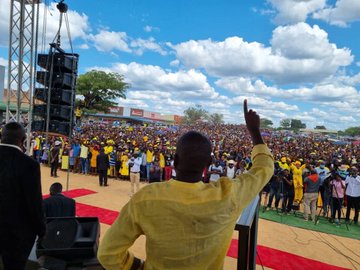 Chamisa takes his Yellow campaign to Buluwayo, anti-ZANU-PF hotbed