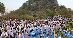 Mutare cleric forces Congregants to chant ZANU PF slogans; distributes ED regalia in Church