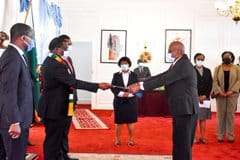 New UN Resident Coordinator presents credentials to President Mnangagwa