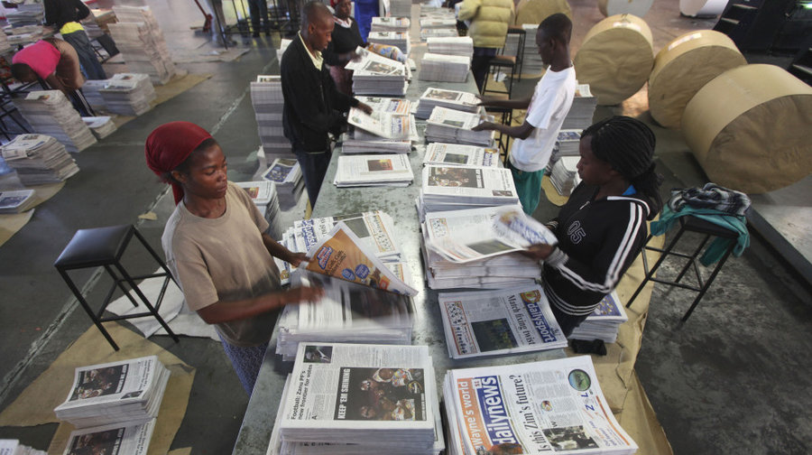 Print media in Zimbabwe in serious financial trouble, veteran journalist