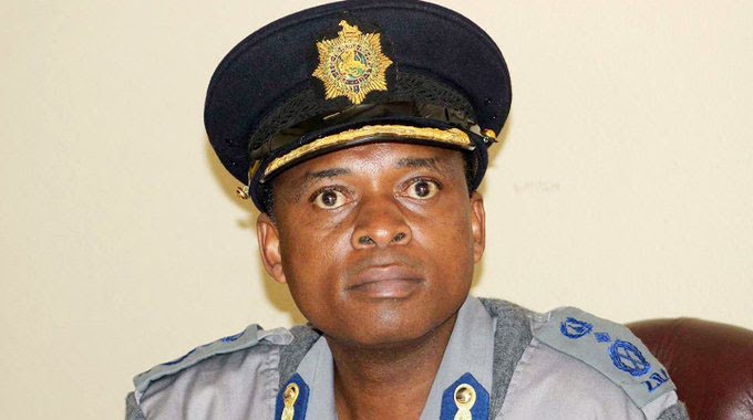 Top cop who was cleared of corruption transfered