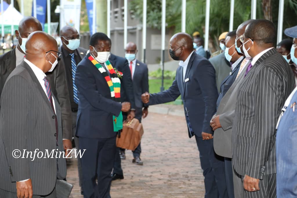 President Mnangagwa arrives in Victoria Falls