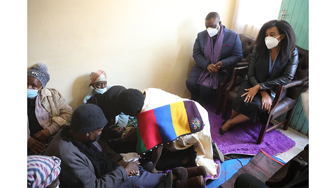 VP Chiwenga and his new wife visit Cont Mhlanga family..PICTURES