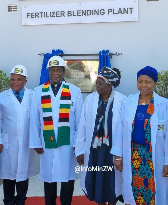 President Mnangagwa commissions fertilizer blender at ZimPhos