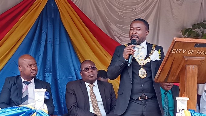 Shun corruption and protect residents, Mafume tells municipal police