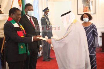 President Mnangagwa receives credentials from foreign missions
