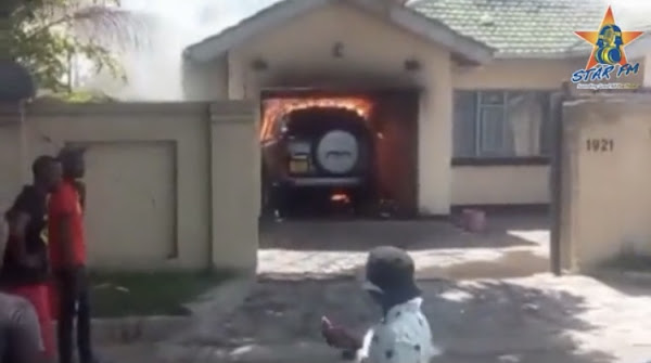 House, Toyota Prado gutted by solar battery fire: Mainway Meadows, Waterfalls, Harare..VIDEO, PICTURES